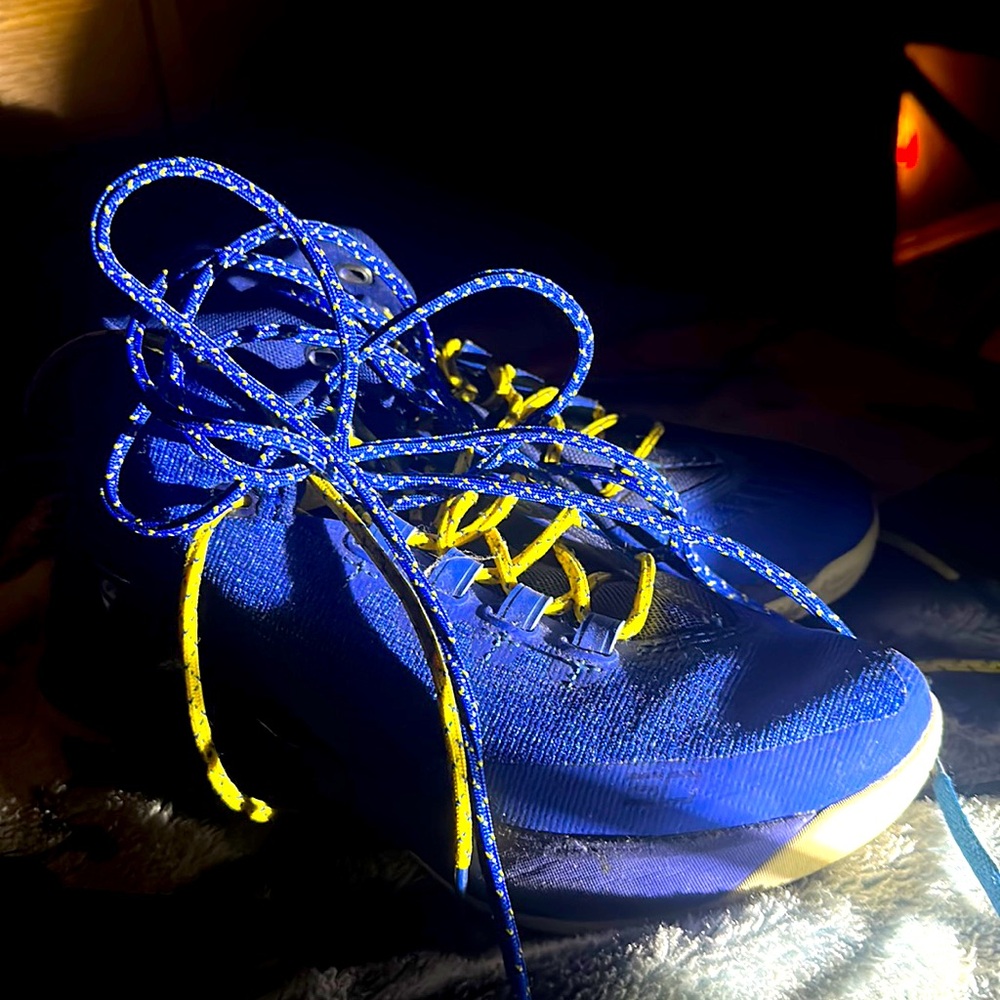 Curry basketball shoes